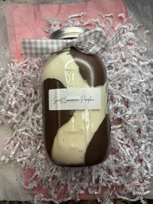 32 oz. Cow Print Candle